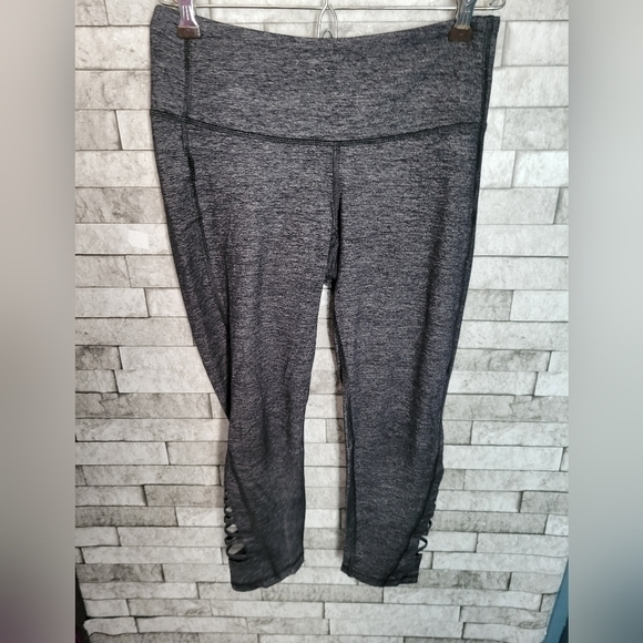 Athleta Pants - Athleta Size XS leggings ankle‎ cutouts